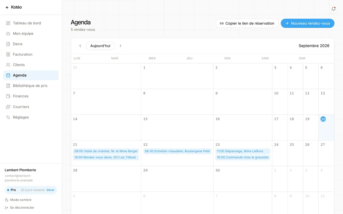 Écran de l’application sur ordinateur : l’agenda du mois avec des rendez-vous clients.