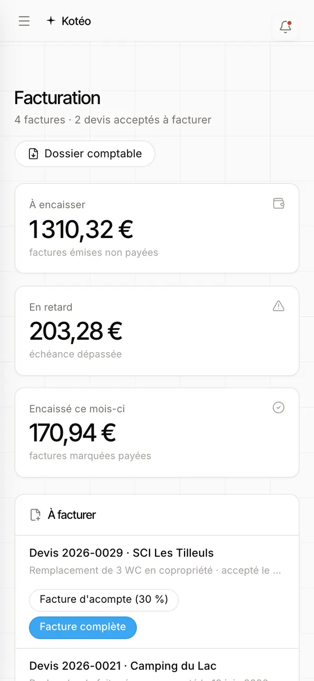 Écran de l’application : les factures avec ce qui reste à encaisser, ce qui est en retard et ce qui est payé.
